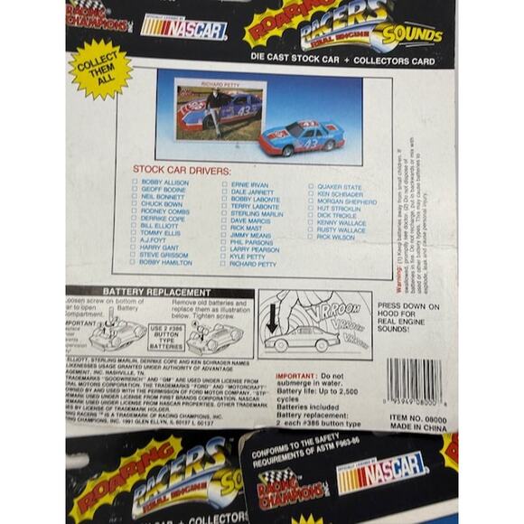 NEW Racing Champions Roaring Racers NASCAR 1990 1:64 Scale Diecasts - 3 Pieces - Picture 6 of 10